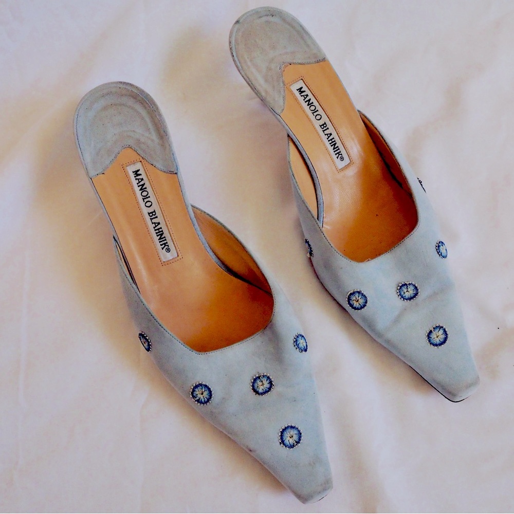 Vintage Manolo Blahnik Baby Blue Heels- Size 8